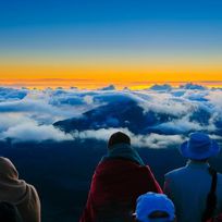 Alistate-Amanecer sobre el crater Haleakala