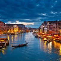 Alistate-Noche en Venecia
