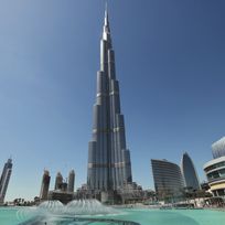 Alistate-Ascenso al Burj Khalifa