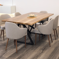 Alistate-Juego de Mesa y Sillas - USD 1550