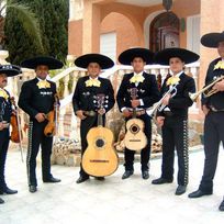 Alistate-Show Mariachis