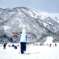 Alistate-Día de Ski en Takayama