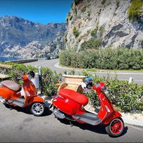 Alistate-Alquiler Tour en Vespa