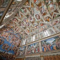Alistate-Visita a los Museos del Vaticano