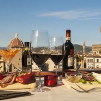 Alistate-Cata de vinos al atardecer en Florencia