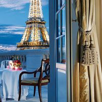 Alistate-Alojamiento en Hotel de Paris.