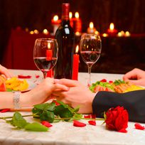 Alistate-Cena romántica en Japón