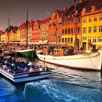 Alistate-Paseo en Barco en Copenhague, Dinamarca