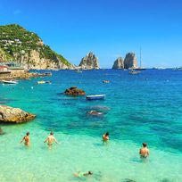 Alistate-Recorrido de un día por Capri y la Gruta Azul