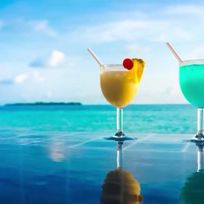 Alistate-Día de tragos en la playa