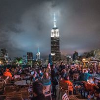 Alistate-Tragos en rooftop de Nueva York