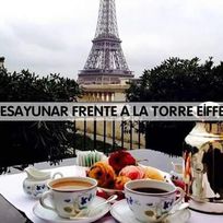 Alistate-Desayuno frente a la Torre Eiffel