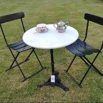 Alistate-Mesas y sillas balcon