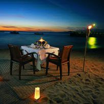 Alistate-Cena Romántica para los novios.