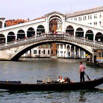 Alistate-Paseo en góndola por Venecia