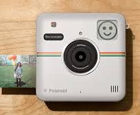Alistate-Camara Polaroid