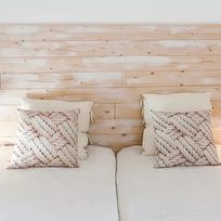 Alistate-respaldo de cama madera