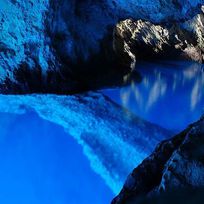 Alistate-Croacia: cueva Azul de Makarska: 6 y 2 Islas Cuevas