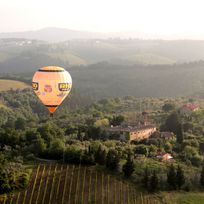 Alistate-Vuelo en globo aerostático por la Toscana Italia